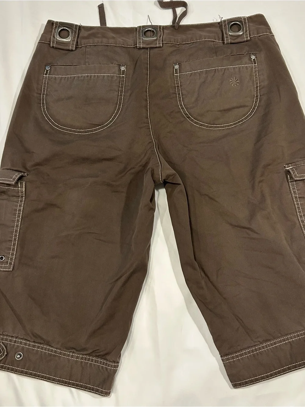 Athleta Brown Women's Cargo Athletic Shorts with Contrast Stitching